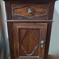 2 Comodini primi del 900  in legno massello