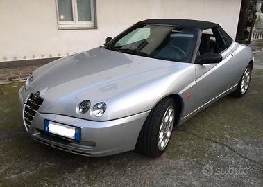 Alfa Romeo Spider 2.0 jts