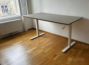 Scrivania regolabile in alt. IKEA, Base + Tavolo