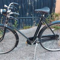 bicicletta uomo 28 nera torpedo 150 euro.
