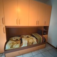 Camera ragazzi a ponte 2 letti + scrivania