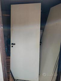 4 porte interne standard laccate color crema