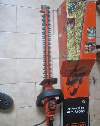 TAGLIASIEPI BLACK+DECKER IMPUGNATURA ROTANTE