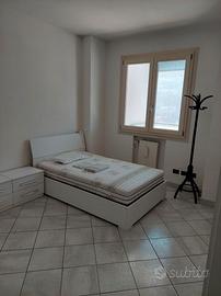 Camera singola in viale cavour a 410 euro mensili