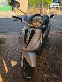 Beverly 125