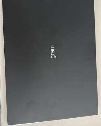 LG Gram 16Z90S - Intel Core Ultra 7 155H