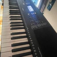 Tastiera musicale Yamaha PSR-E373