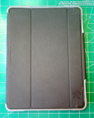 IPad Pro 10.5" Custodia Plus STM Dux Plus Nera