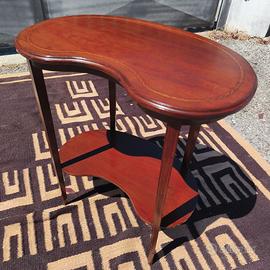 Tavolino vintage a fagiolo in legno intarsiato