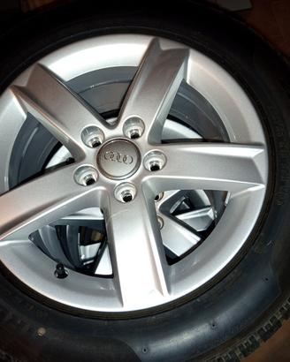 4 ruote invernali AUDI con gomme PIRELLI NUOVE 