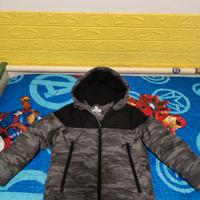 Giubbino invernale 7 / 8 anni con cappuccio
