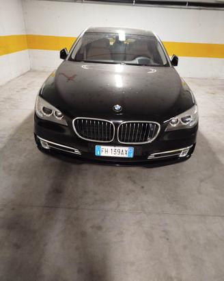 BMW 730