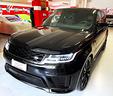 range-rover-sport-hst-hybrid-total-black-carbonio
