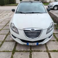 LANCIA DELTA BENZINA/GPL 2014