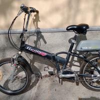 Bici pedalata assistita Genio chiudibile 20".