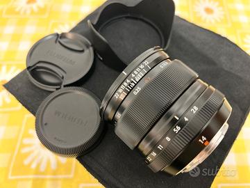 obietivo  Fujifilm XF 14mm f2.8 R
