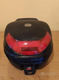 Bauletto Givi 35 litri   +chiave schienale staffa