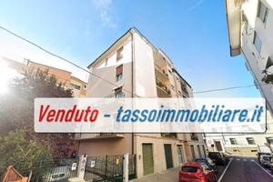 Appartamento di 130 m² con 4 locali e posto auto a