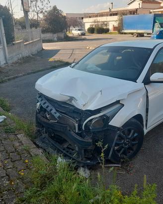 HYUNDAY I20 bianca 