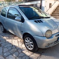 Twingo Diabolika 2003
