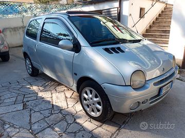Twingo Diabolika 2003