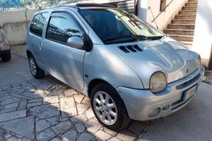Twingo Diabolika 2003