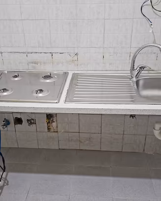 top cucina com piano cottura e lavello