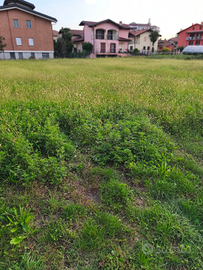 Terreno pianeggiante e cintato