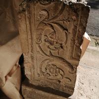 Pietra architrave