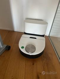 Robot aspirapolvere folletto