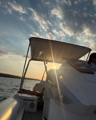 Sunrise 7 motore Suzuki 150 hp
