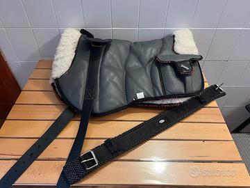 Sella bareback con sottopancia
