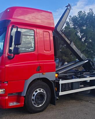 DAF CF85.460 motrice con gancio scarrabile