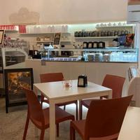 Arredamento bar,gelateria,caffetteria