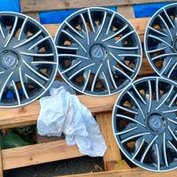 Quattro copri cerchio originale 15" Lancia Ypsilon