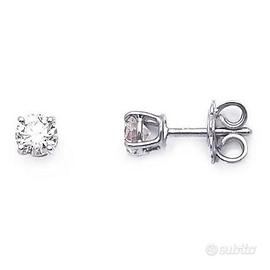 Orecchini in oro con diamanti