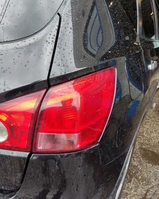 Fanale posteriore destro NISSAN QASHQAI del 2010
