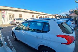 peugeot 2008  1.6 hdi active