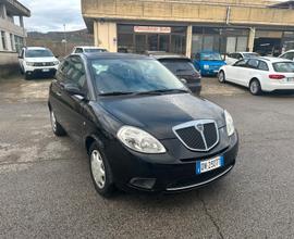 Lancia Ypsilon 1.2 Argento ok neo patentati