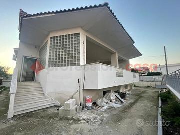 Villa o villino Mondragone [Cod. rif 3282086VRG]