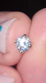 2 Labret in oro 14k con zirconi