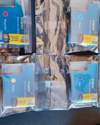 Cartucce piene,nuove,ricaricabili,compatibil EPSON