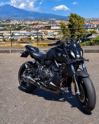 Yamaha MT-07 2021 Tech Black – Full Optional