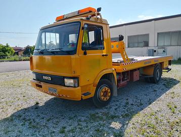 1 Carroattrezzi 95/14 serie Z + 1 Magirus
