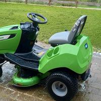 trattorino tagliaerba Viking