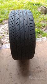 Gomme 235/35 R19
