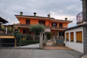 Alloggio giardino, pertinenze e rimessa