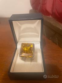 Anello con  pietra