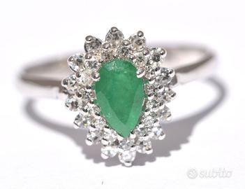 Anello Oro bianco 18kt diamanti e Smeraldo