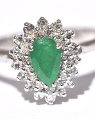 Anello Oro bianco 18kt diamanti e Smeraldo